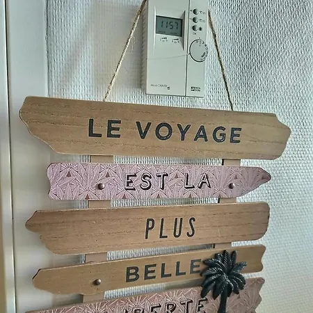 Le Travel - Appartement Equipe Proche Centre Et Yschools Troyes Buitenkant foto